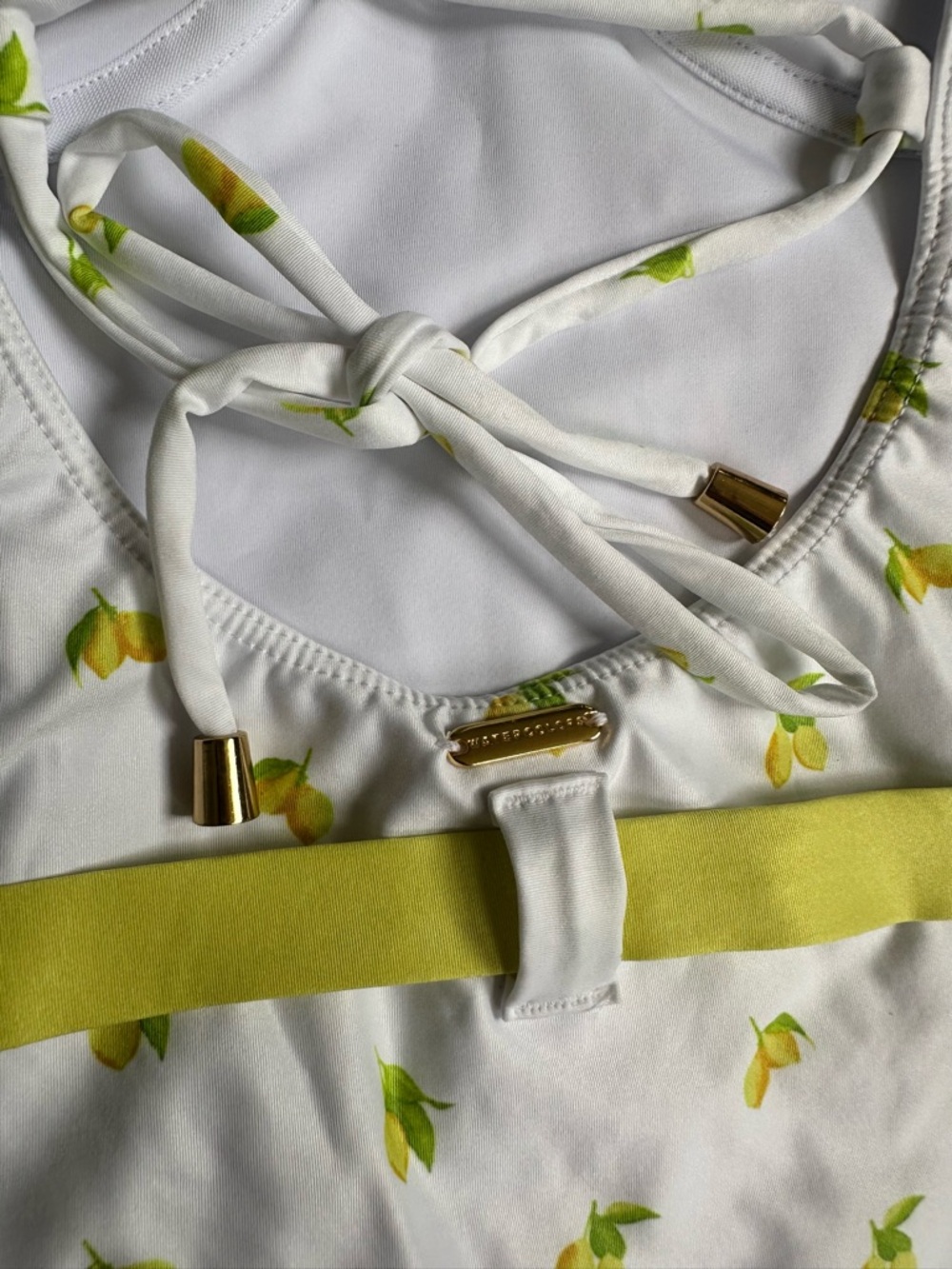 Kenny Flowers The Amalfi White Lemon-Print Underwire OnePiece Swimsuit Large NWT - Picture 2 of 13